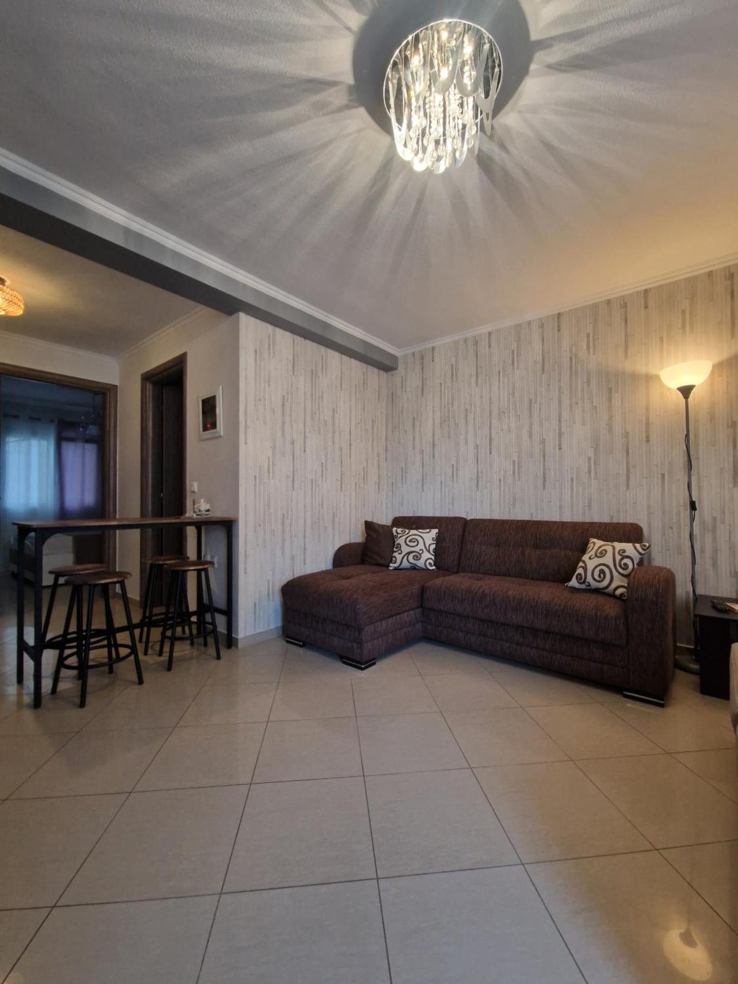 Iro Apartments Néa Péramos Exteriör bild